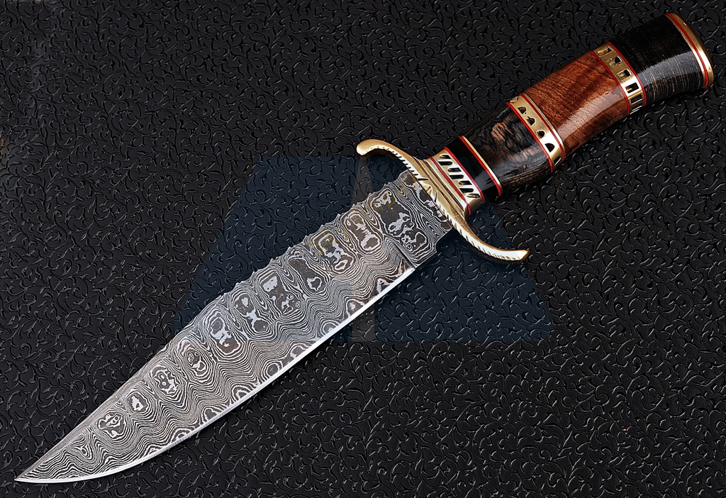 Damascus Bowie knives